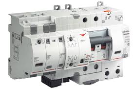 INTERRUTTORI MODULARI